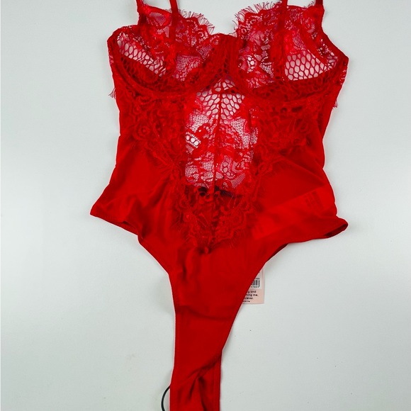 AIRTEX LACE BODYSUIT - Picture 1 of 4